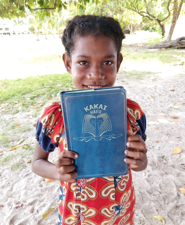 Mal girl with Kakai Haeu